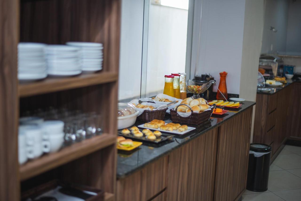Manhattan Apart Hotel Caratinga Екстериор снимка