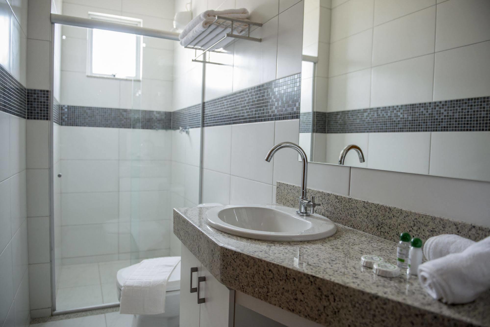 Manhattan Apart Hotel Caratinga Екстериор снимка